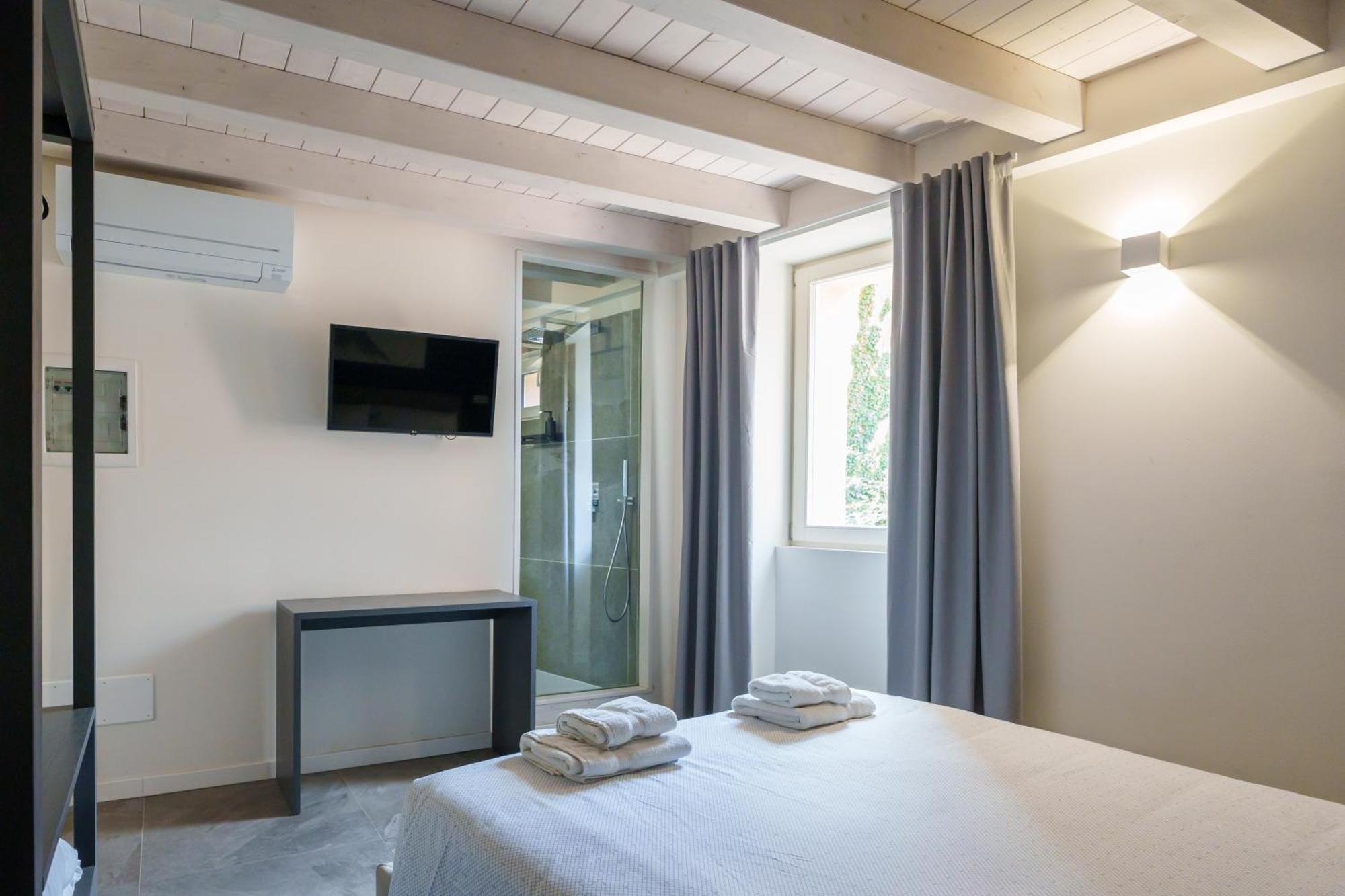 La Casa Incartata Apartment ตอสโกลาโน มาแดร์โน ภายนอก รูปภาพ